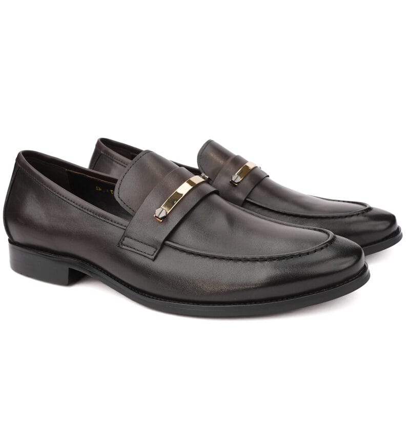 Perimun Leather Buckeled Slip-On Brown